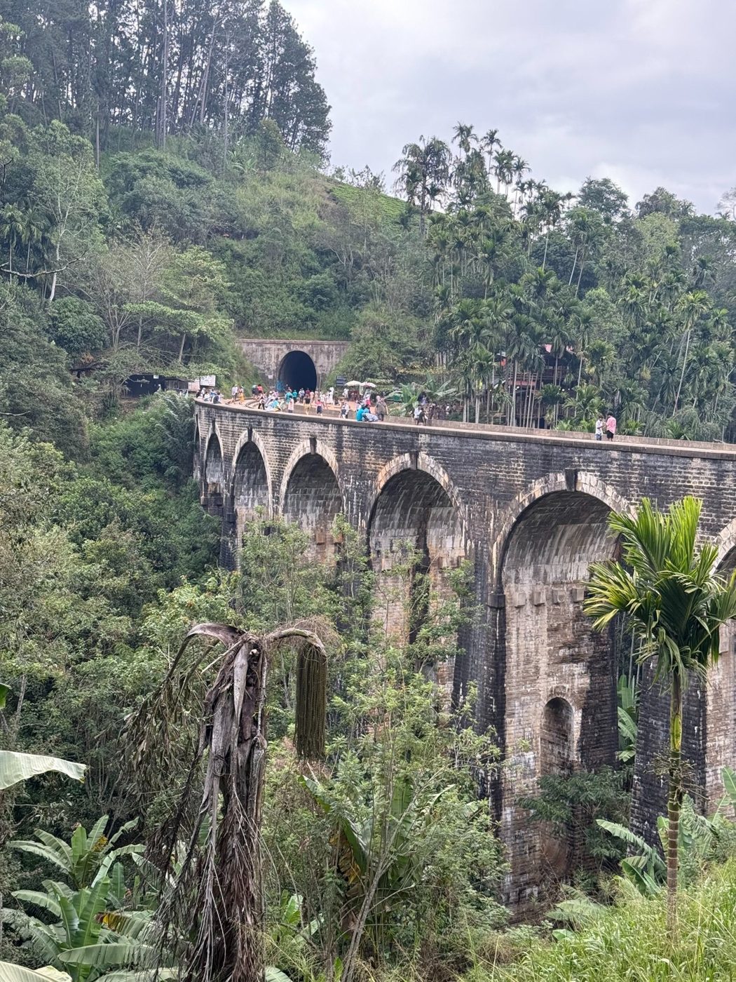 Nine Arches Bridge à Ella